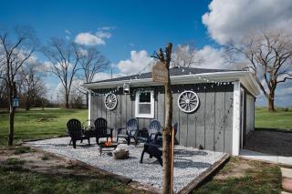 Rustic Barn Retreat - 2
