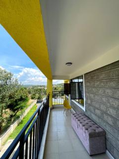 Bay Loft 1 Br Netflix Lake Views, Starlink - 1