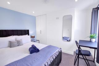 Spacious Central Home, Garden & Parking - 6