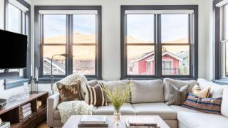 Chartreuse by AvantStay Modern Mountain Cabin in Heart of Park City - 2