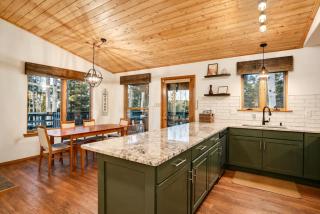 Family-Friendly Mountain Cabin, Pet Friendly! Near Angel Fire Ski Resort - 9