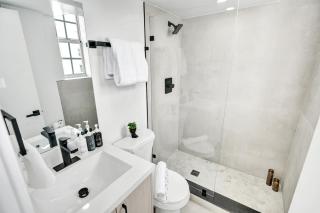 Chic South Beach 2BR 2BA 1 Min Walk to Beach 302 - 2