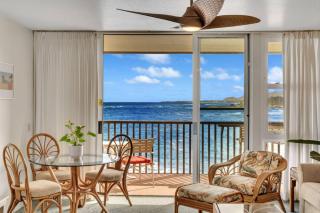 Oceanfront 1bd 1ba Walk to Shops Restaurants 215 - 9