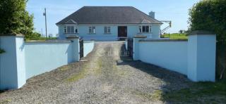 Cloghan Lodge - 4 bed home sleeps 8 - 8