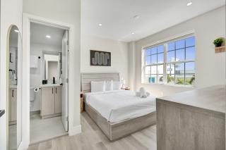 Cozy 1BR in the Heart of SoBe Ocean 1 Min Away 305 - 6