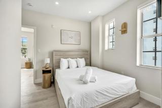 Prime South Beach 1BR 1BA Beach 1 Min Away 301 - 2