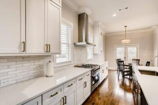 Luxury 5BR Uptown Downtown in the Heart of Dallas - 3