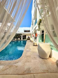 Hotel La Mansion - 1