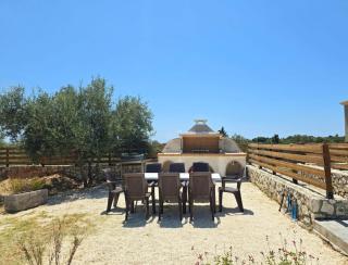 Villa Melina - 4 Bedrooms, Sleeps 10 - 3