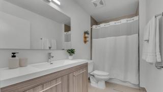 Great WiFi-Kitchen-Free Parking-#311 - 8