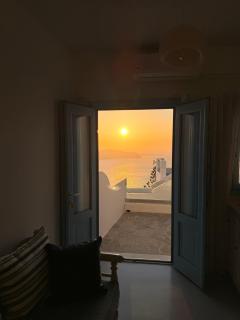 Santorini Theasis Suites - 4