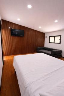 Bowra Suite Privada, Zona Consulado ORQ 11 - 6