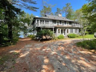 Shore House on Lake Sunapee - 6