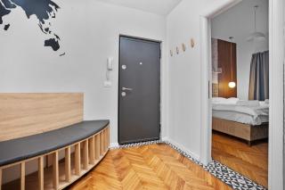 Spacious 4BR & Sleeps 14 & Top Floor & Central - 5