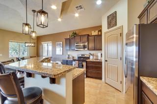 Hike, Golf & Try Your Luck! Mtn-View Mesquite Home - 7