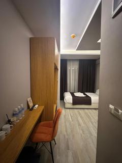 Hotel De Le Calle - 8