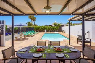 Villa Iko by Villa Plus - 2