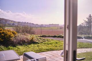 4 Bedroom House By Travel Lets Self Catering Accommodation Rossnowlagh Near Beach - 1