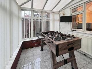5 Bedroom House in Sutton Coldfield, Birmingham - 1