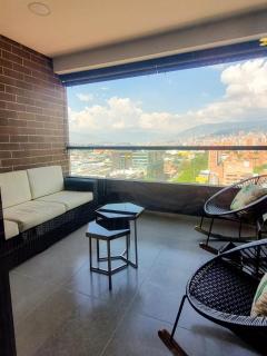 Excellent location, view, close to Provence, Envigado Medelllin Colombia - 3