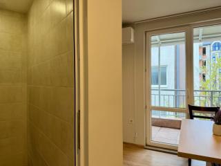 Bright 1BR Apartment with Large Terrace in Central Sofia - 3