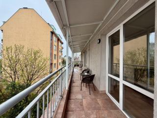 Bright 1BR Apartment with Large Terrace in Central Sofia - 2