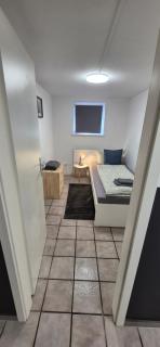 Team Apartment -Worker- 5 x Einzelzimmer -WIFI - Free Parking - 7