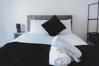 Stylish 3BR Home near Hampden No 29 with Free Parking - 3