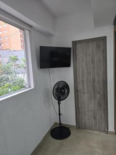 Aparta estudio completo Medellín tranvía - 8