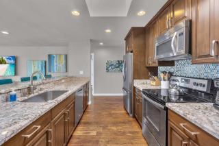 600 East Oceanfront 3G - 5