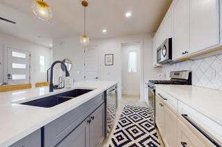 East Austin Retreat - 3