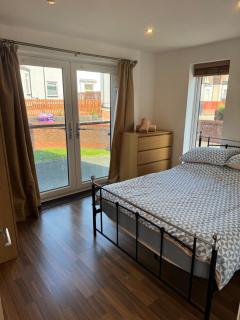 Modern, Quiet, Sleeps 10, Parking, Anfield, Beatles, Liverpool - 8