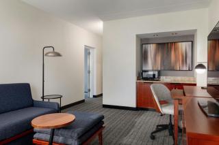 Courtyard by Marriott Boston Norwood/Canton - 4