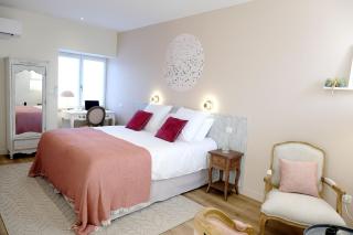 Chambres d'hôtes de charme LE LOGIS ROUGE la Rochelle, Vendée, Ile de Ré, Marais Poitevin, calme mer campagne piscine - 9