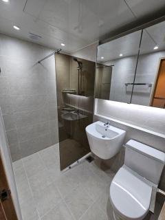 Central white - 3