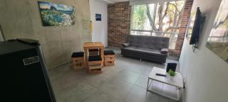 Cold AC, fast Wifi, best Laureles location and rates - 9