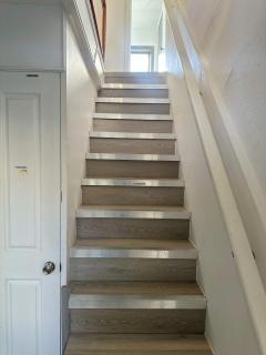 Wellesley Mountain View Getaway near City - 1