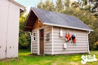 The Shack at Long Beach - A Psychedelic Getaway - 3