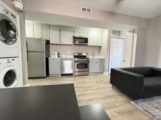 Modern 2BR 1-Block to Public Transit Near Downtown DC - 0