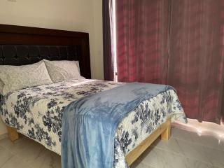 Very comfortable room for 2 people, 5 minutes from the fair - 8