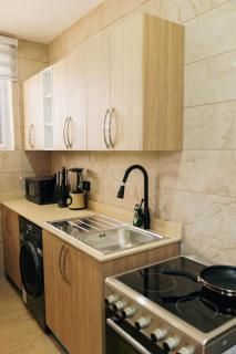 Modern 1-Bedroom Suite - Near Dansoman SSNIT flats - 9