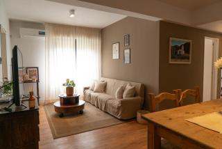 Refugio Urbano en Jujuy, Departamento Amplio, Luminoso y Céntrico - 9