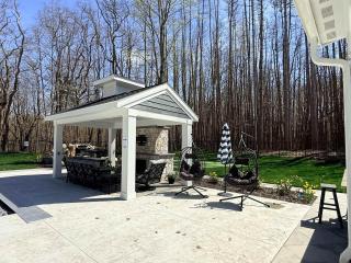 Pier Cove Estate - Pool Pickleball ADA-Friendly Luxury Getaway - 3