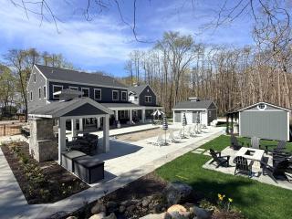Pier Cove Estate - Pool Pickleball ADA-Friendly Luxury Getaway - 8
