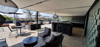 15 Sunny 1-Bedroom Apartment - 0