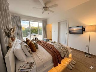 Cozy 2BR Villa in Ocean Village - 9