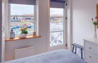 2 Bedroom Stunning Apartment In Borre - 5