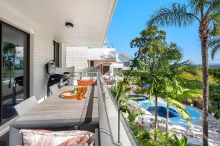 Resort unit heated pool AC walk to Main beach - 0