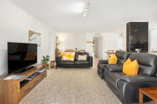 Resort unit heated pool AC walk to Main beach - 4