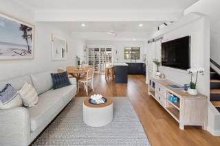 Freshly refurbished townhouse close to Noosa River - 0